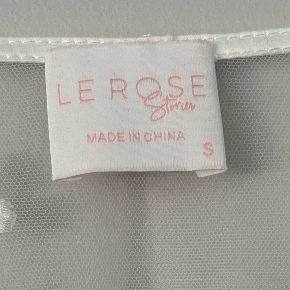 Wedding Robe - Picture 6 of 6